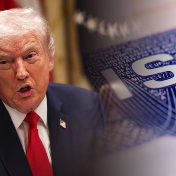 États-Unis : Trump suspend le traitement des visas…